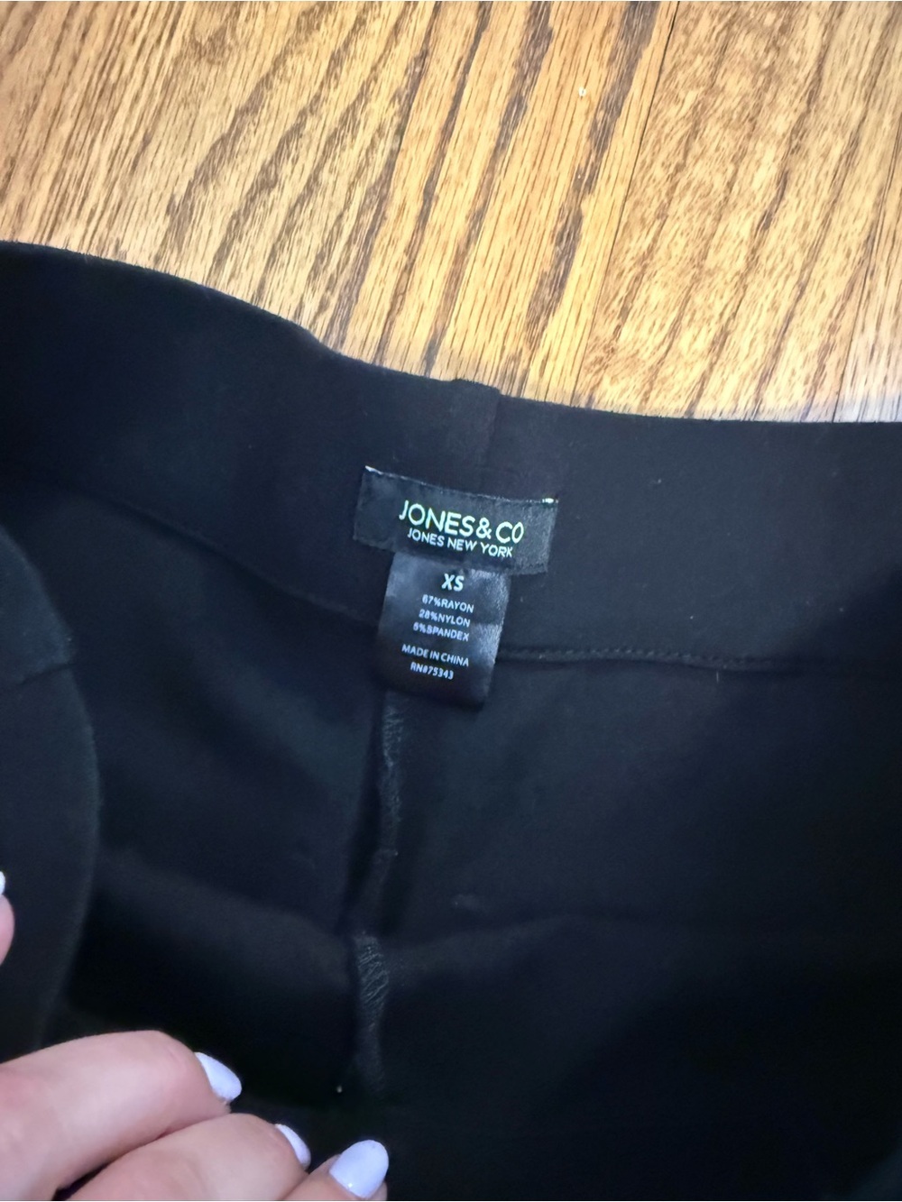 Jones New York Black Wide-Leg Cropped Pixie Dress Pants - Picture 2 of 6